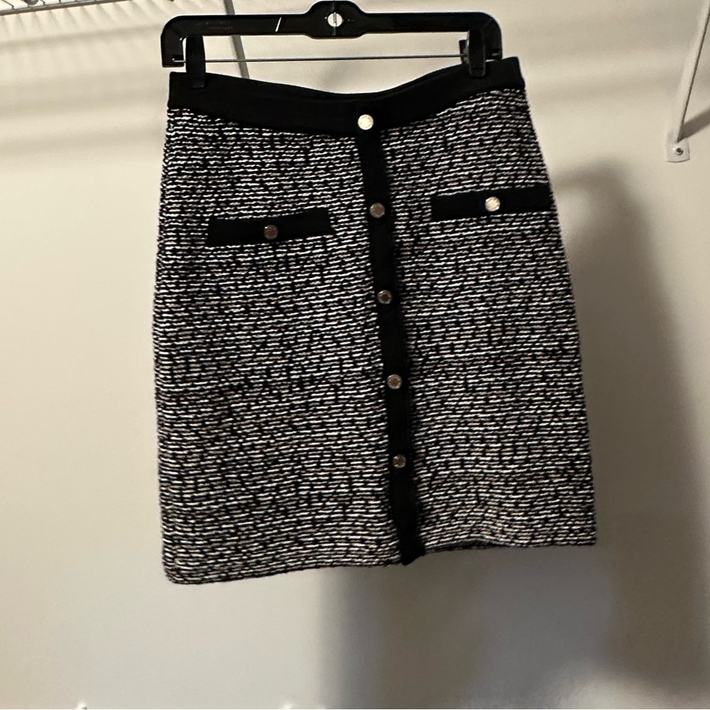 White House Black Market Skirt